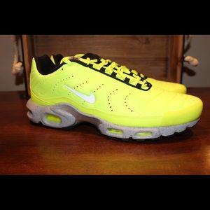 Nike Air Max Plus PRM Size 13